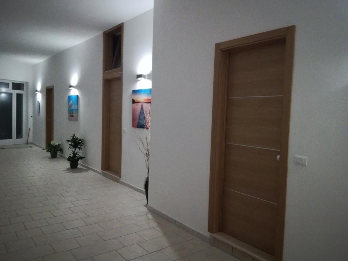 Carpentry Bed and Breakfast Uggiano La Chiesa Εξωτερικό φωτογραφία